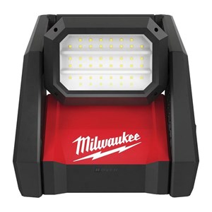 MILWAUKEE AKU SVJETILJKA REFLEKTORSKA M18HOAL-0