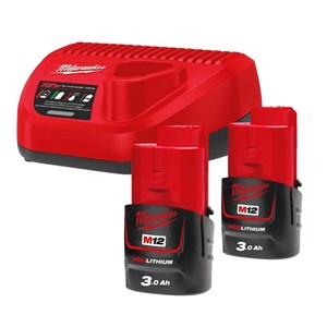 MILWAUKEE SET AKUMULATORA S PUNJAČEM M12NRG-302